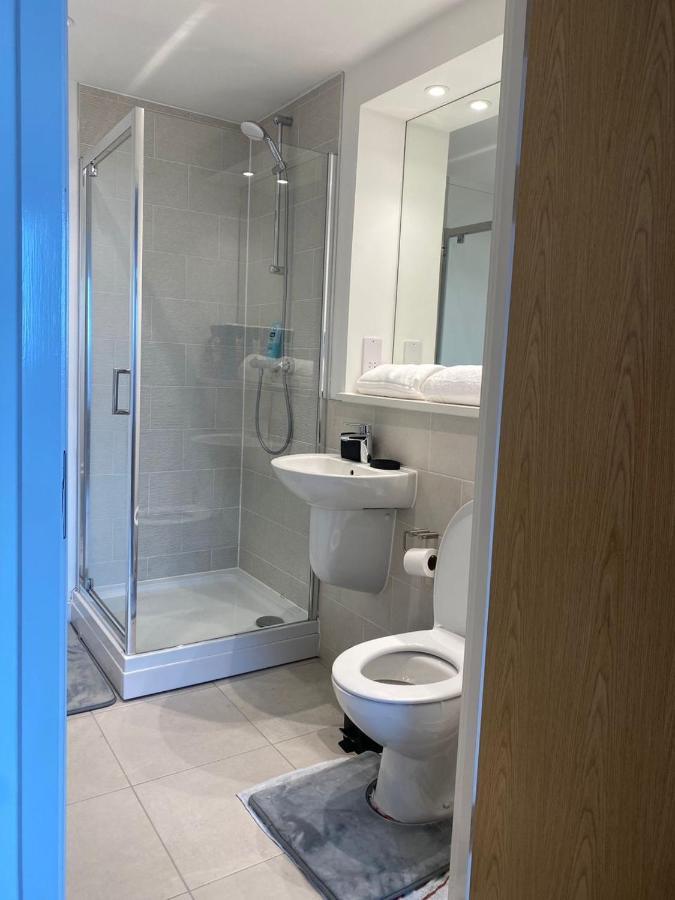 Luxury 2 Bedroom En-Suite Apartment Balcony Views Manchester Eksteriør billede